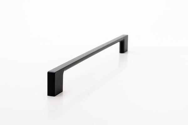 The Edge Appliance Pull – Smooth Black
