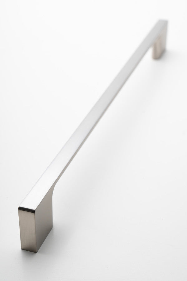 The Edge Appliance Pull – Smooth Nickel