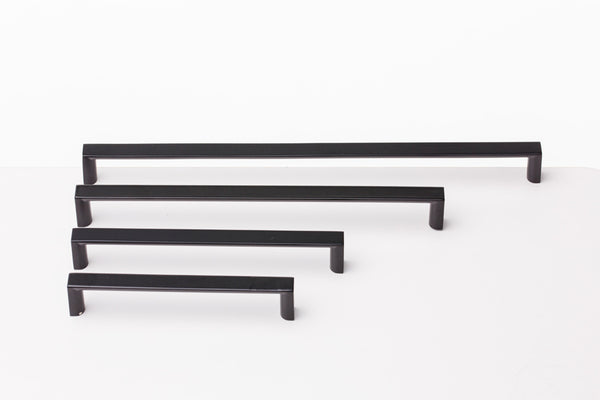 The Linear Cabinet Handle Smooth Black