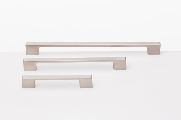 The Edge Cabinet Handle – Smooth Nickel