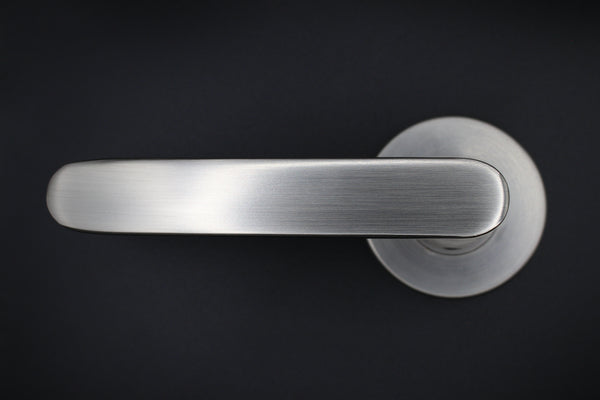 The Long Lever Handle – Smooth Nickel
