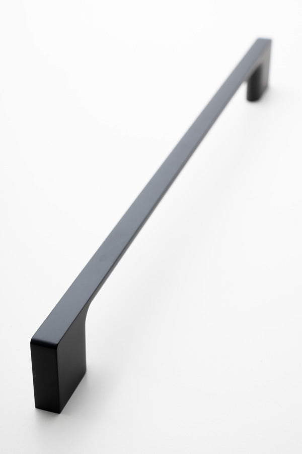 The Edge Appliance Pull Smooth Black