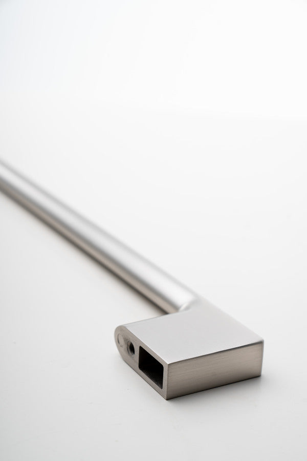 The Edge Appliance Pull – Smooth Nickel