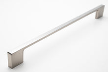 The Edge Appliance Pull Smooth Nickel