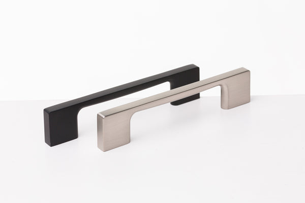 The Edge Cabinet Handle – Smooth Black