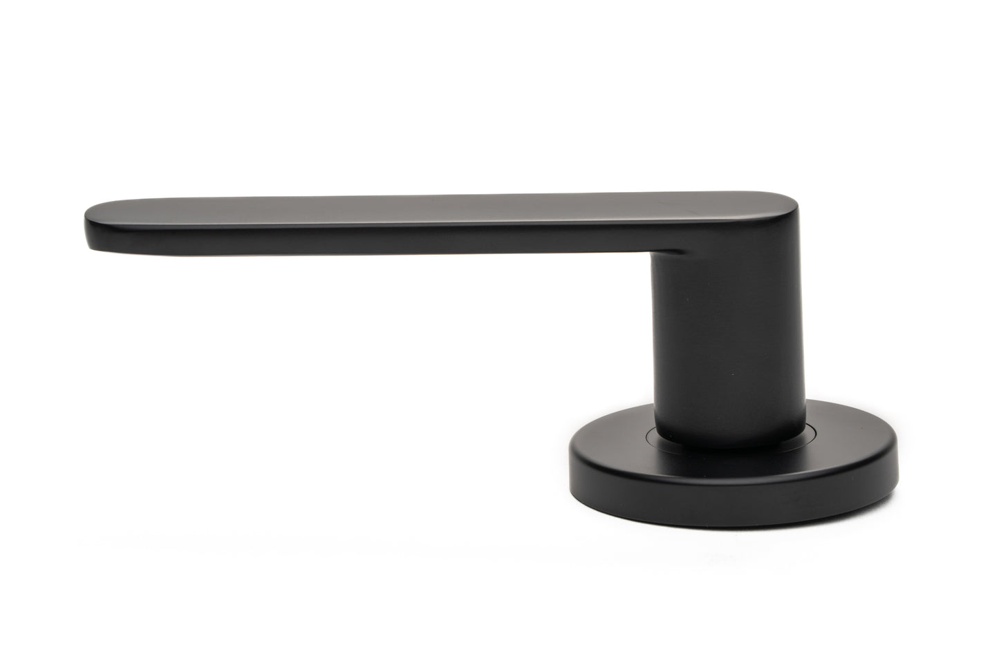 The Long Lever Handle – Smooth Black