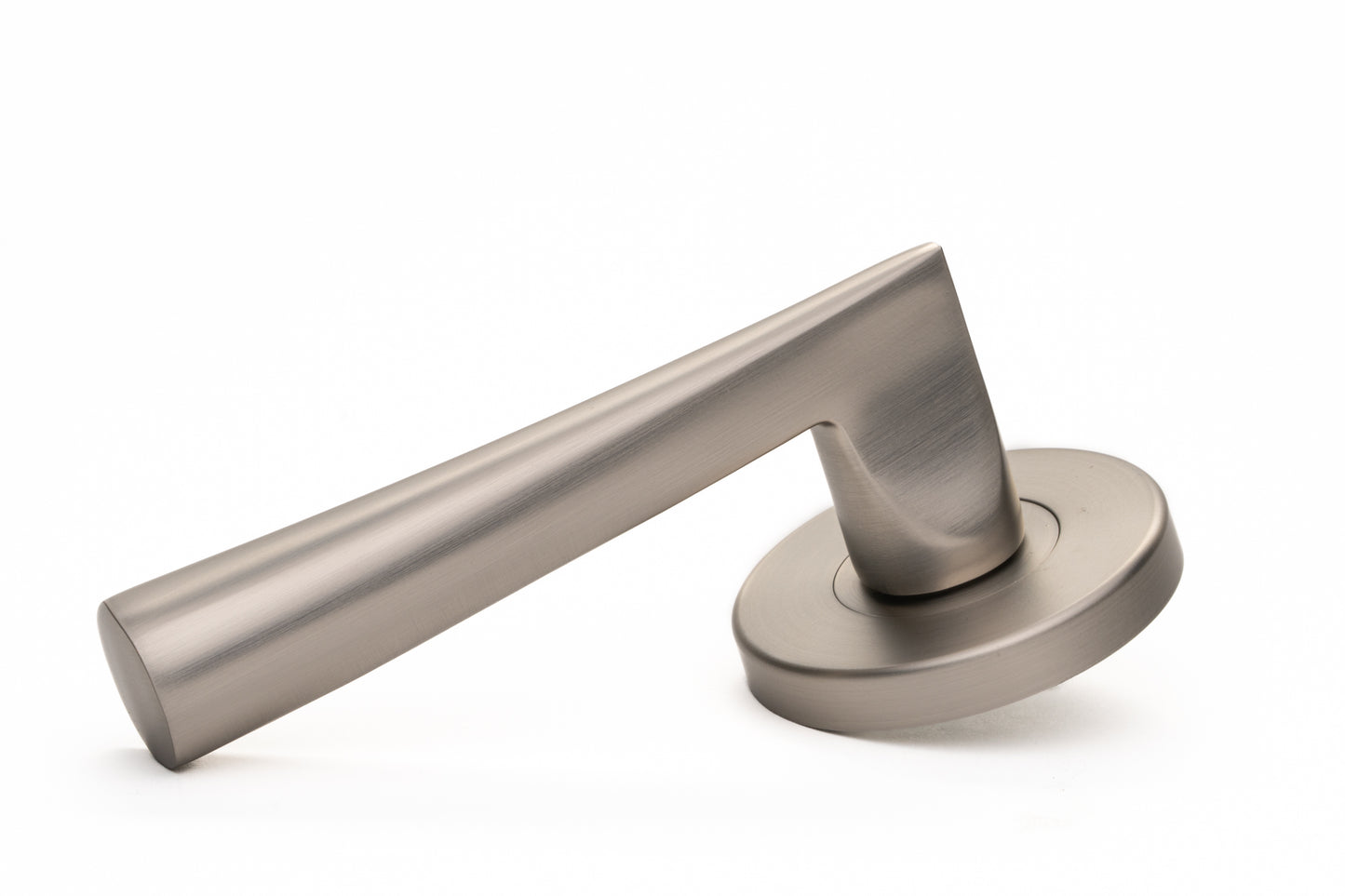The Curve Lever Handle – Smooth Nickel